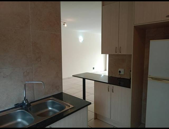 3 BEDROOM APARTMENT FOR SALE IN BEDFORD GARDENS